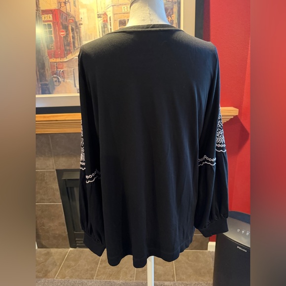 LOFT Black Long Sleeve Top with Embroidered Details - Picture 4 of 8